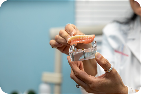 Dentures in Plantation